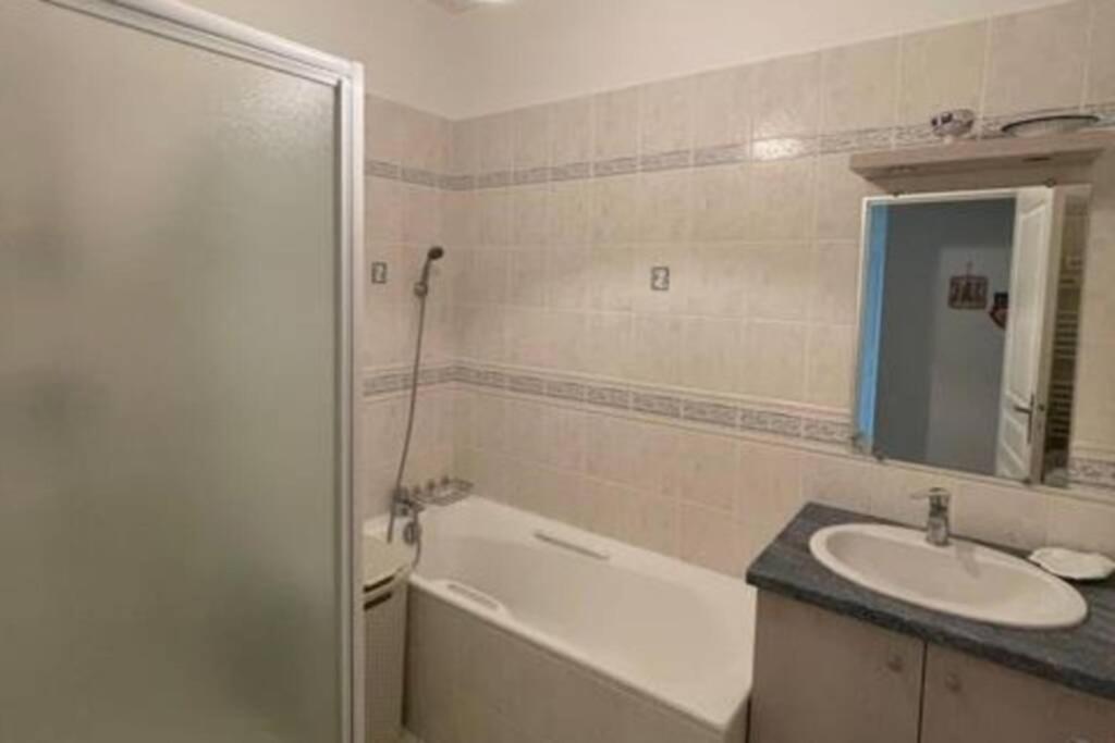 L'Evasion - Draps Compris, Climatisation, Parking Apartment Sarlat-la-Caneda Exterior photo